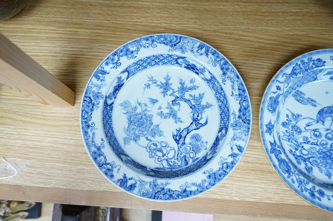 Two Chinese blue and white plates, Yongzheng, 22cm